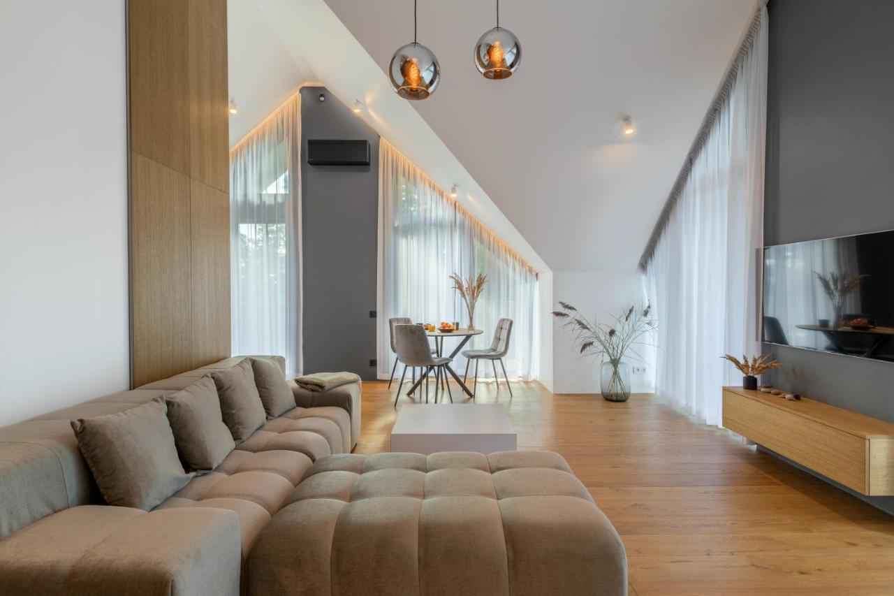 Holidayplus Multiple Apartments, By Cohost Palanga Exterior photo